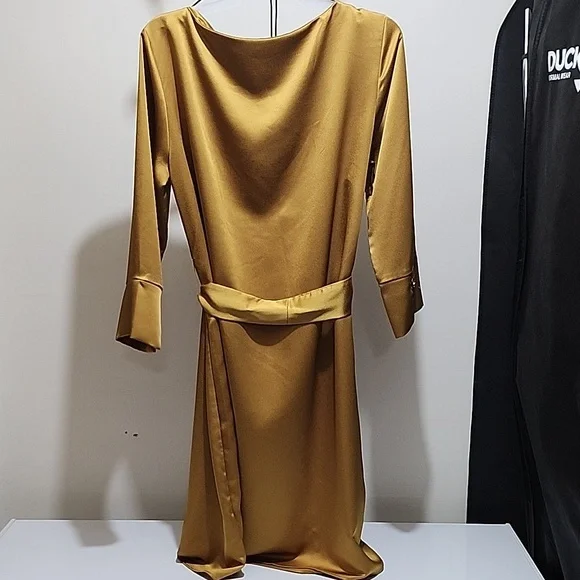 Yellow - Gold 3/4 Sleeve Work Dress - Picture 4 of 6